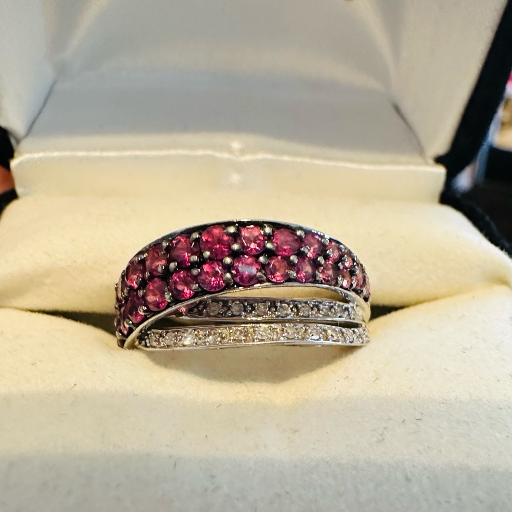 10k white gold rhodolite garnet and diamond ring size 6